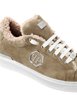Zamszowe sneakersy z ociepleniem - Image #3