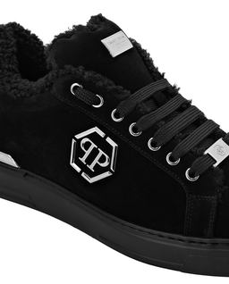Zamszowe sneakersy z ociepleniem - Image #4