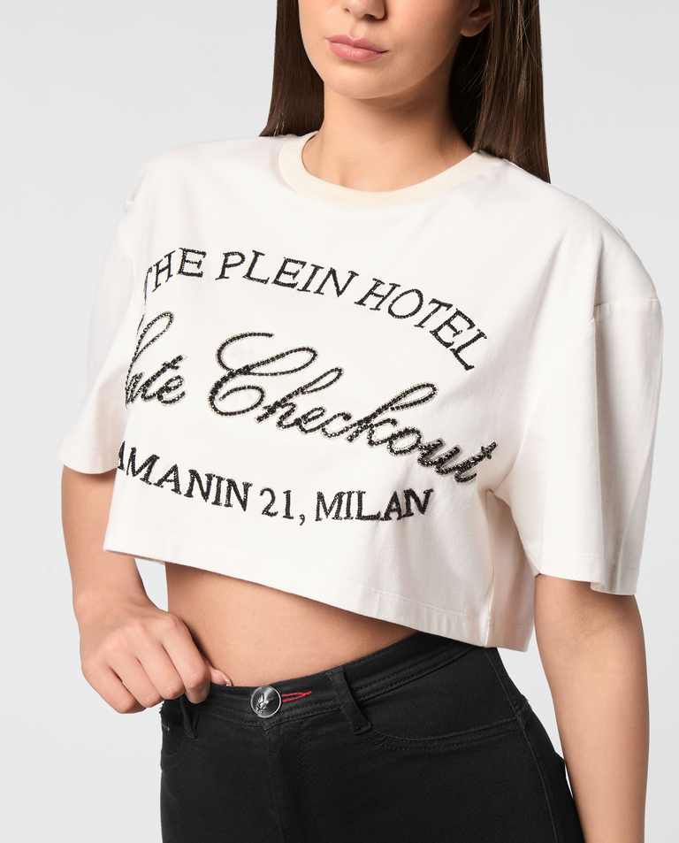 Biały crop top Late Checkout - Image #4