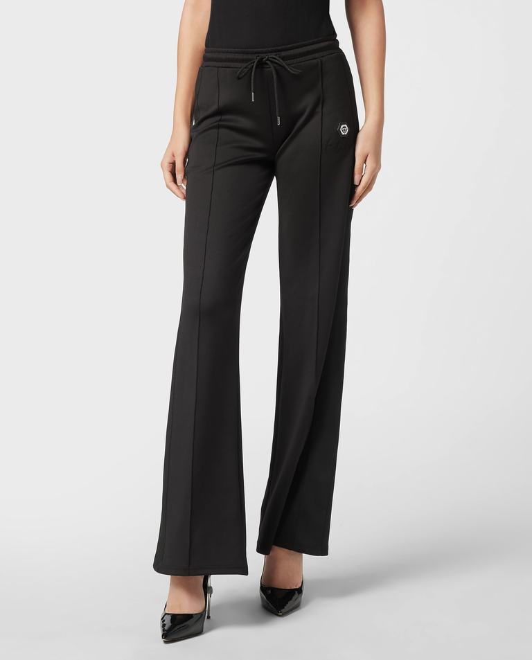 Czarne spodnie dresowe o prostym kroju