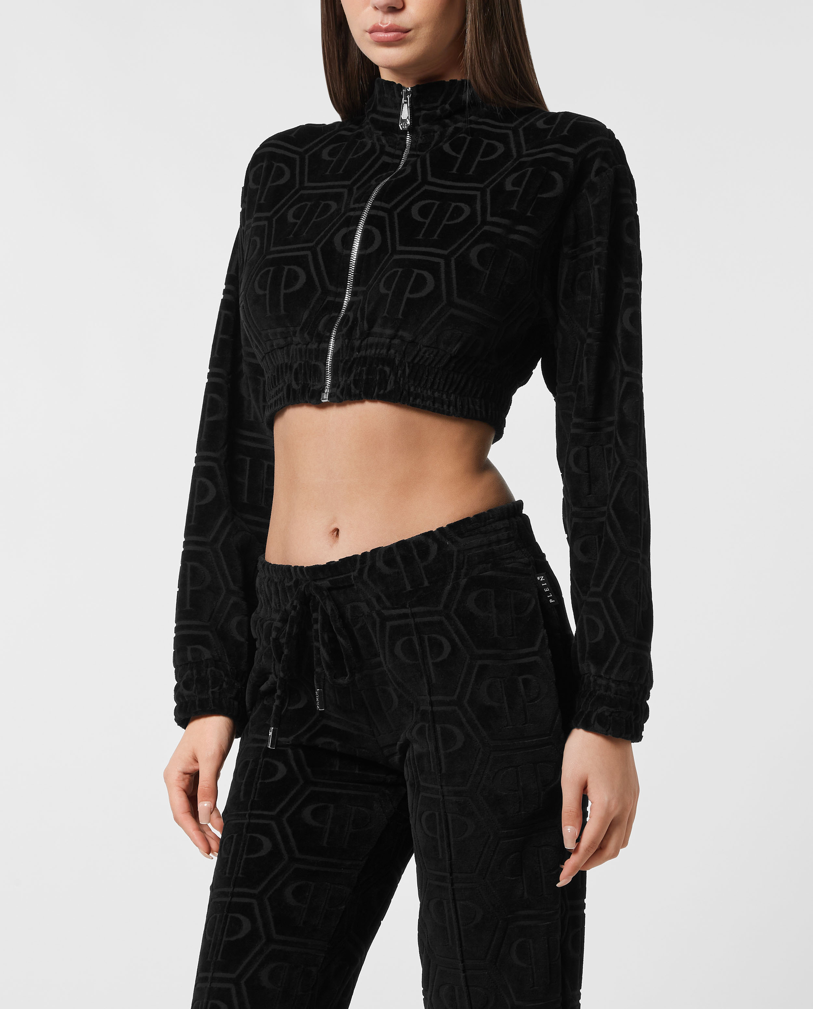 Krótka czarna bluza z monogramem - Image #0