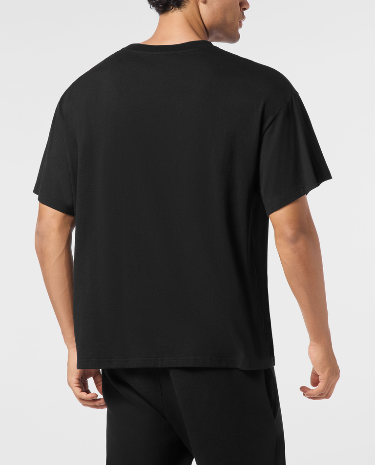 Czarna koszulka z okrągłym dekoltem - Image #3