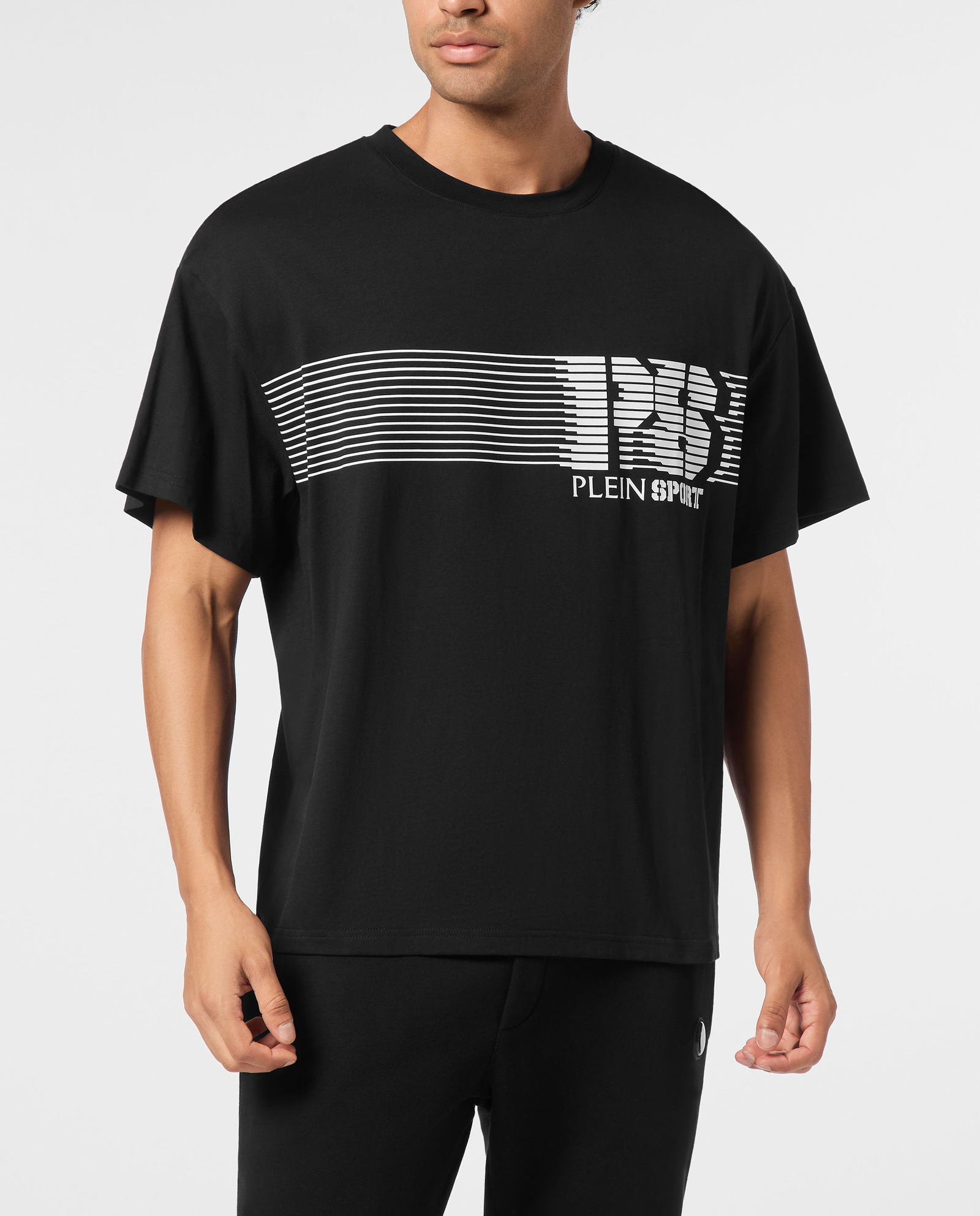 Czarna koszulka z okrągłym dekoltem - Image #0