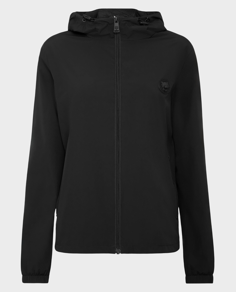 Czarna kurtka z kapturem