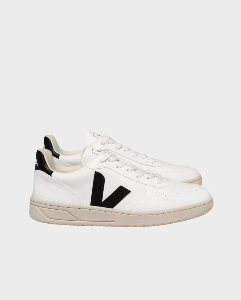 Białe sneakersy V-10 - Image #1
