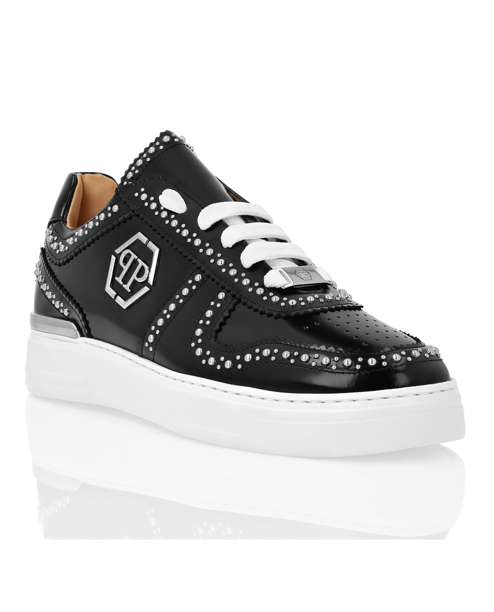 Skórzane sneakersy z ćwiekami - Image #1