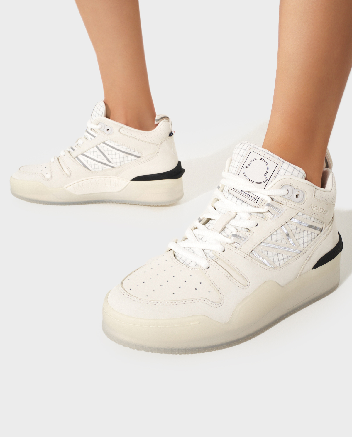 Białe sneakersy Pivot - Image #0
