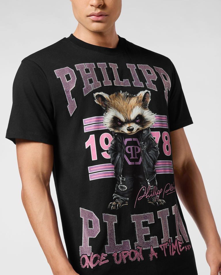 Czarny t-shirt z nadrukiem College Raccoon Stones - Image #4