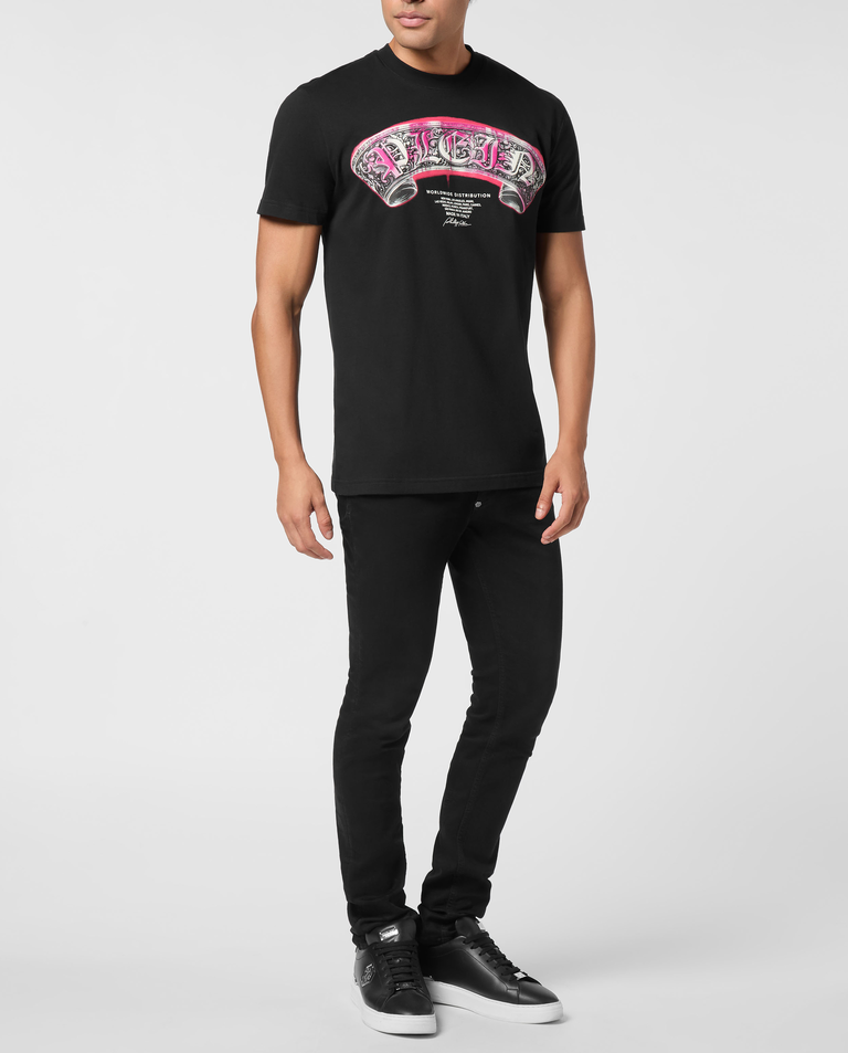 Czarny t-shirt z nadrukiem Neon Gothic Banner - Image #3