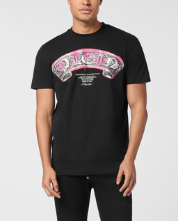 Czarny t-shirt z nadrukiem Neon Gothic Banner - Image #0