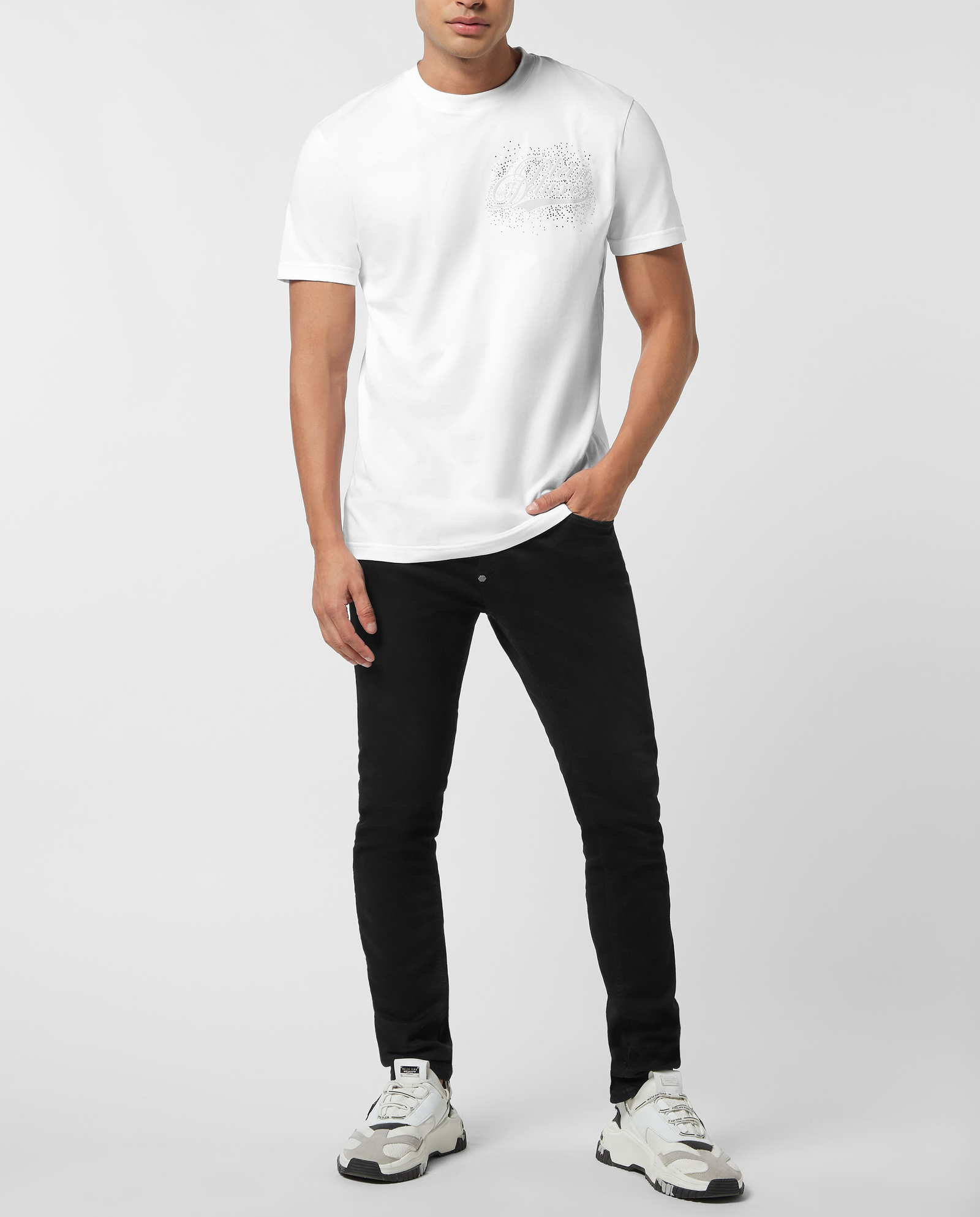 Biała koszulka z ozdobnym logo - Image #2