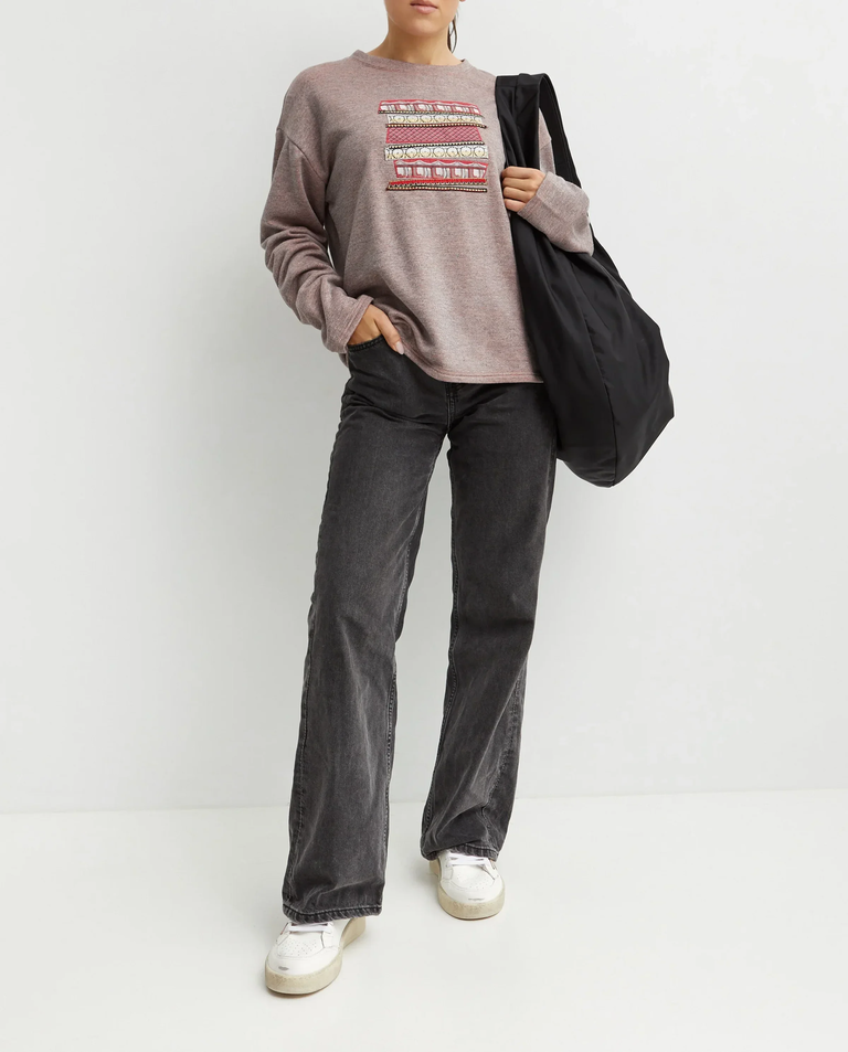 Beżowy sweter z aplikacją - Image #2