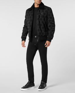 Czarna kurtka bomber z futrzanym kołnierzem - Image #2