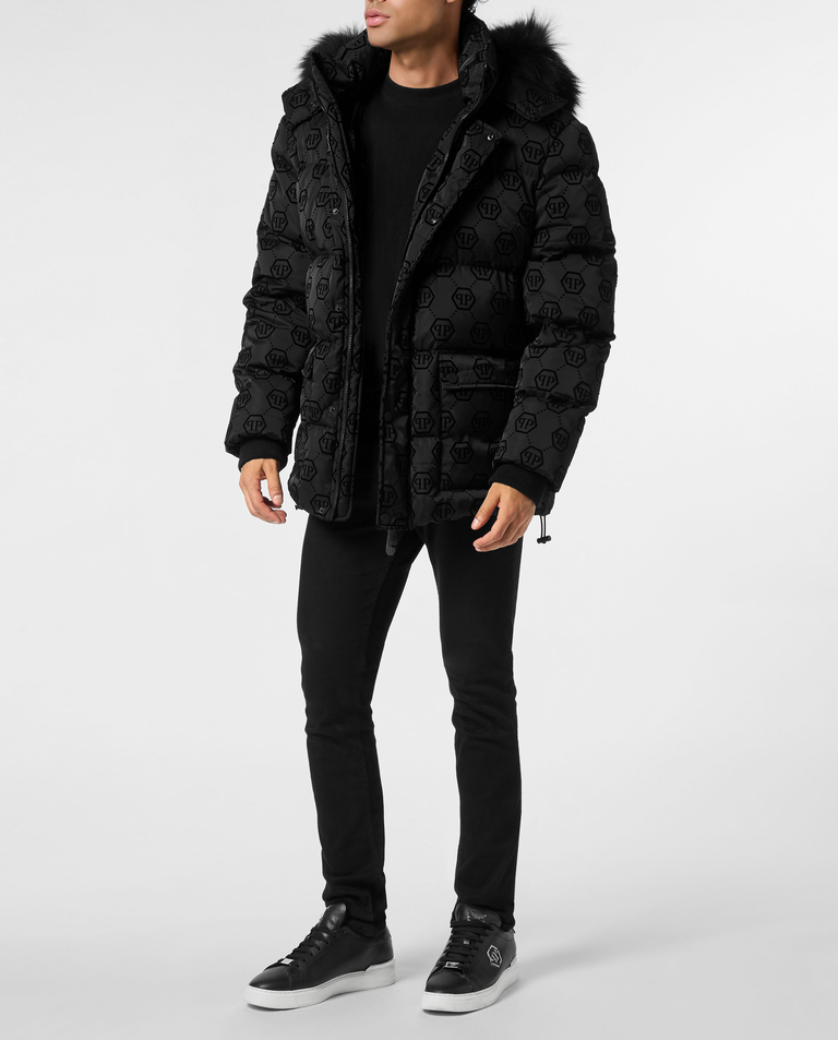 Czarna kurtka puchowa z logowaniem - Image #3