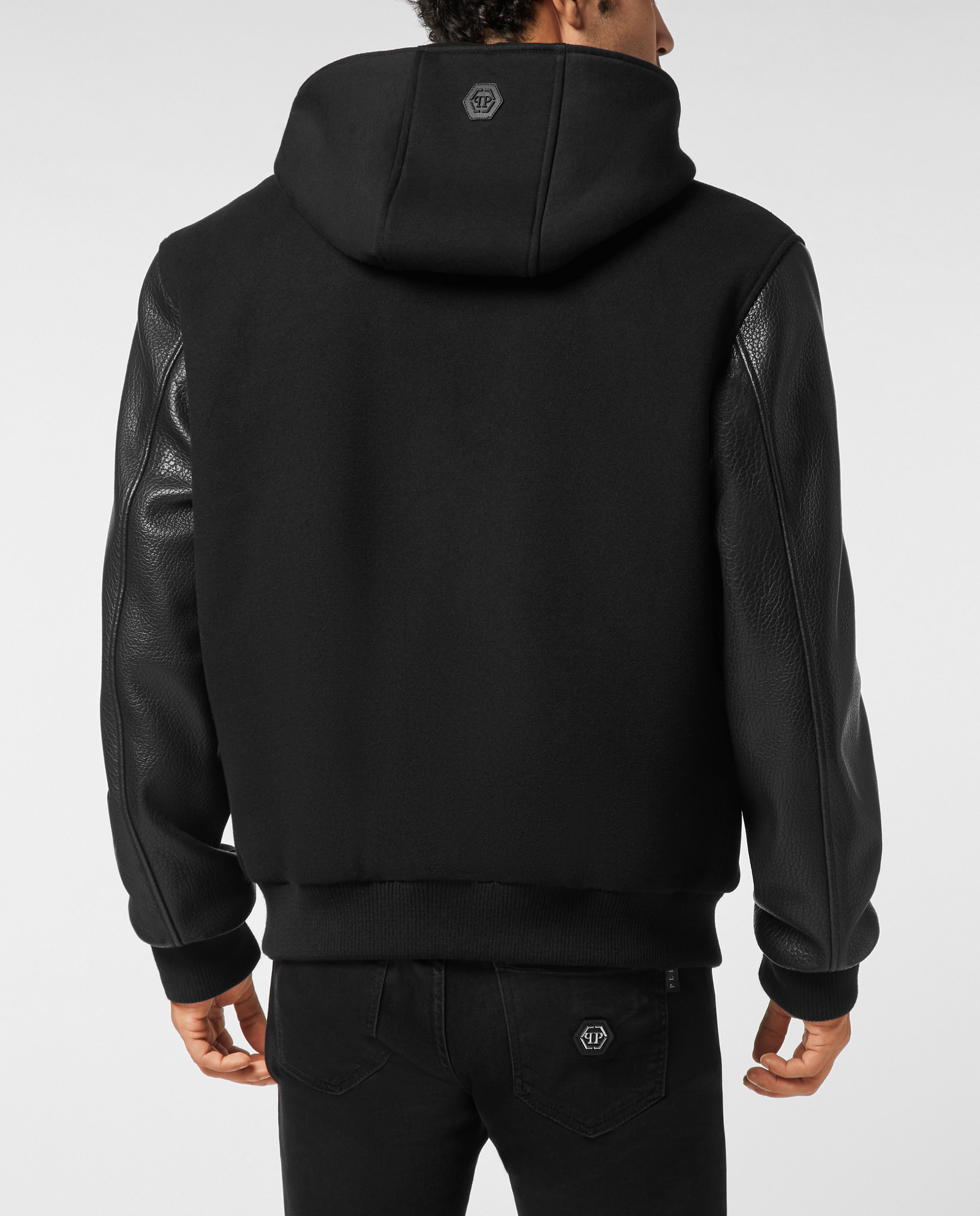 Czarna bomberka z kapturem - Image #1