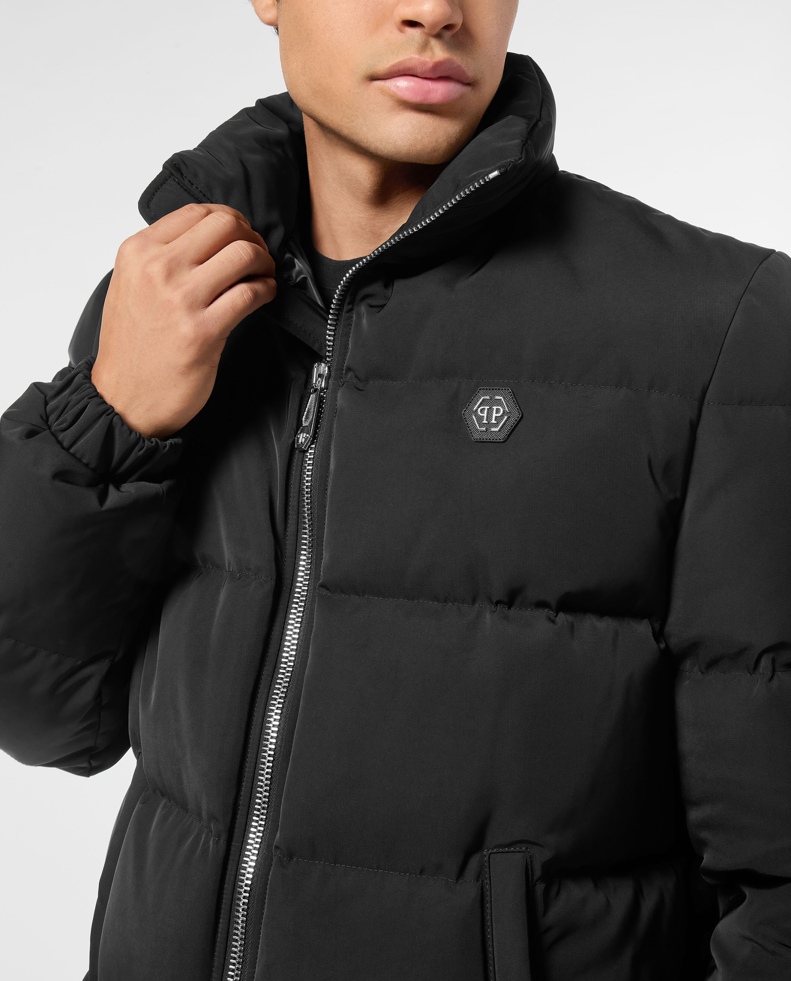 Czarna kurtka puchowa - Image #5