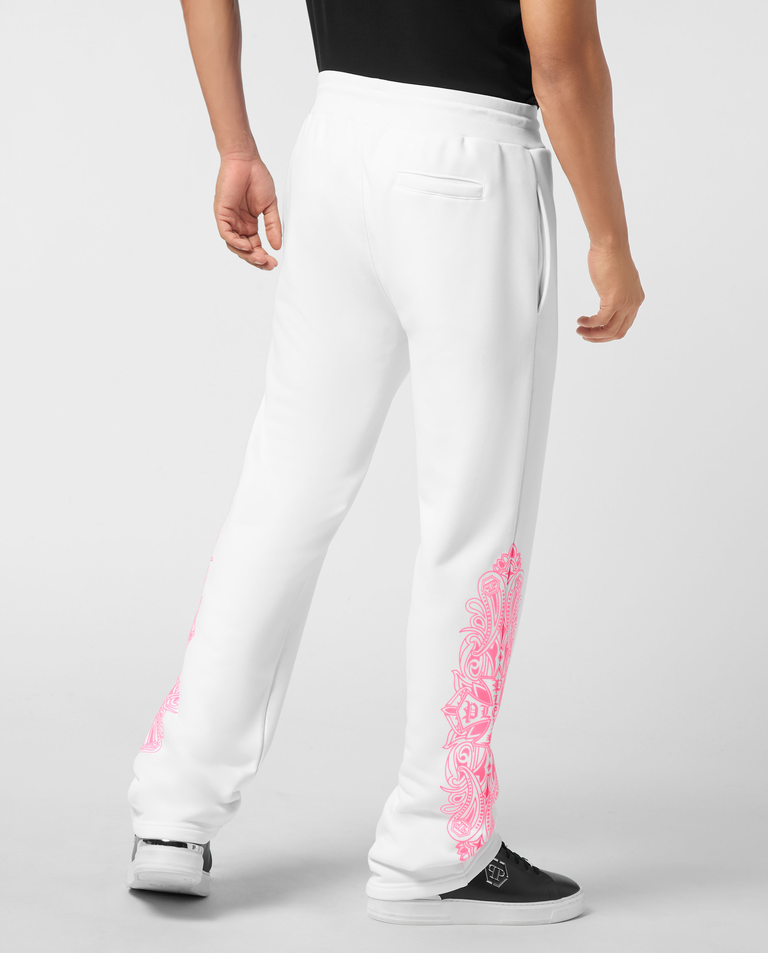 Białe spodnie dresowe