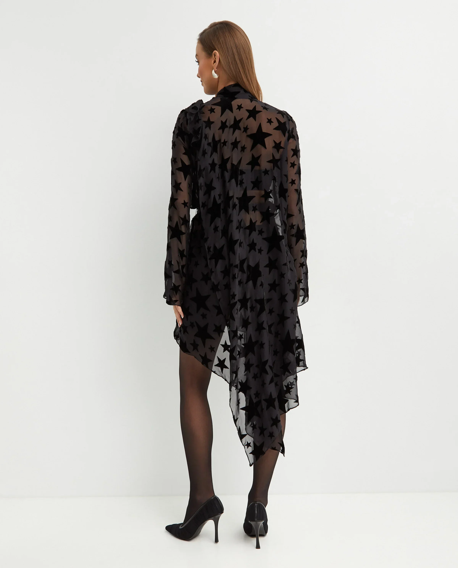 Czarna sukienka Lalique - Image #2
