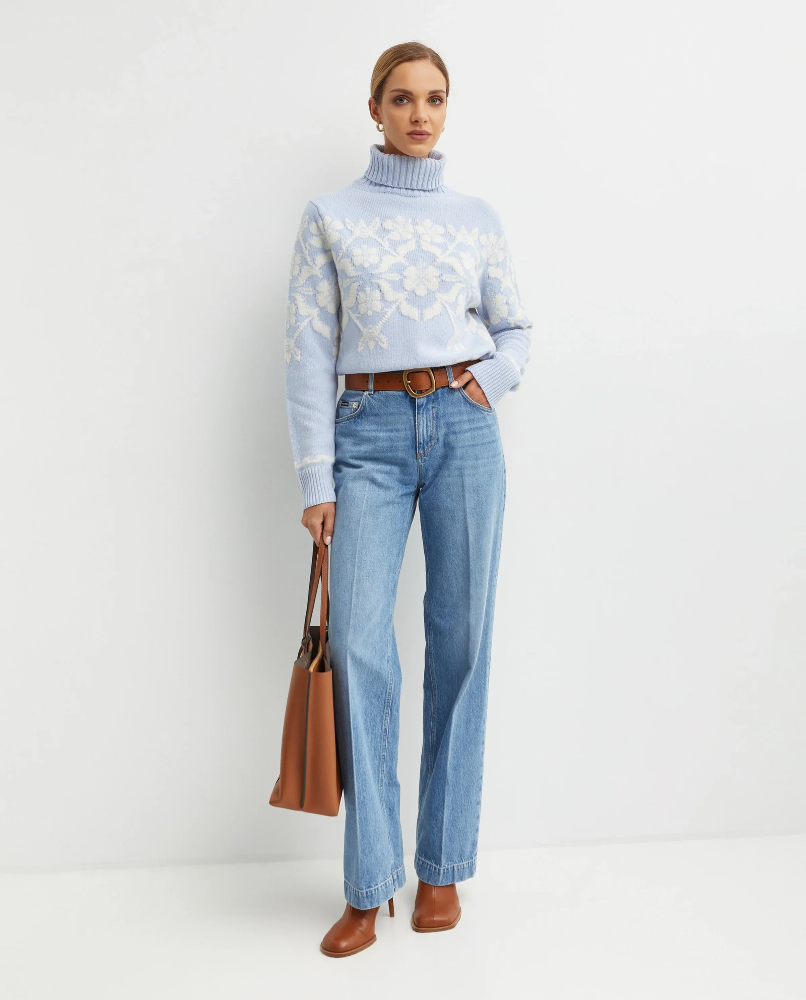 Błękitny sweter Zoe - Image #1