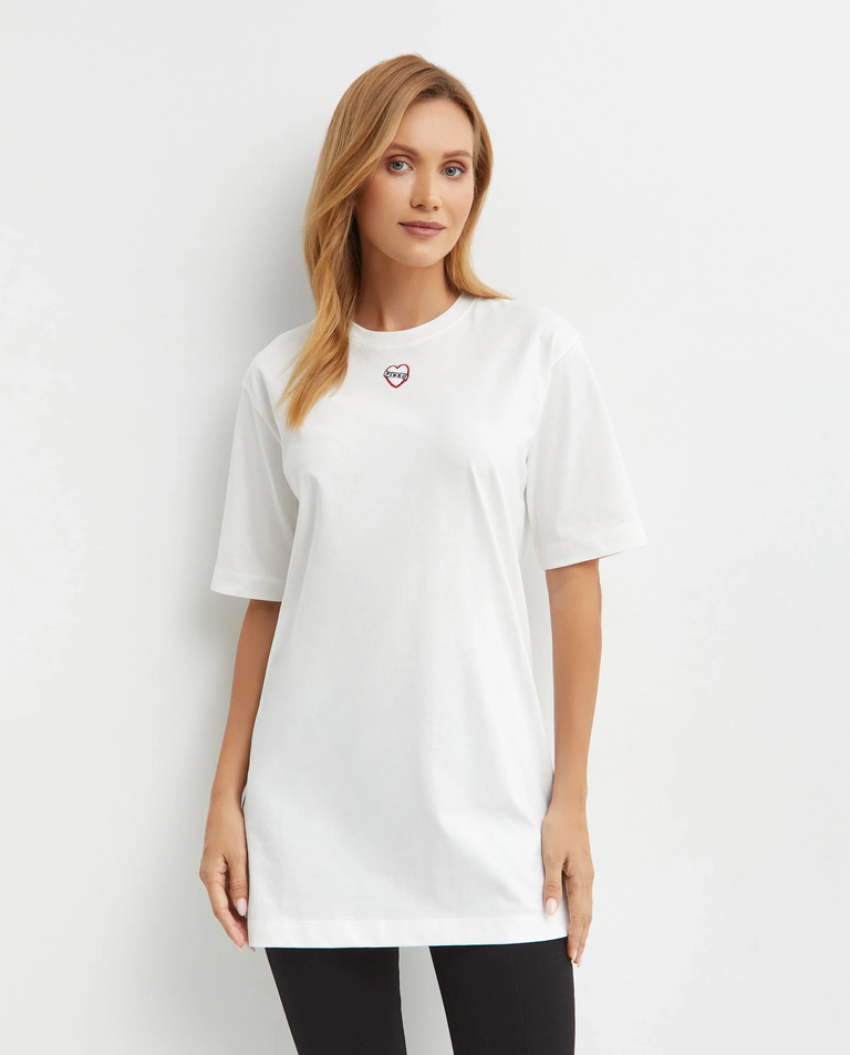 Biały długi t-shirt oversize z nadrukiem i haftem - Image #0