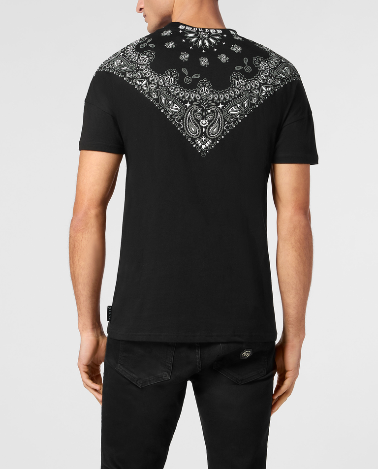 T-shirt z nadrukiem bandany - Image #2
