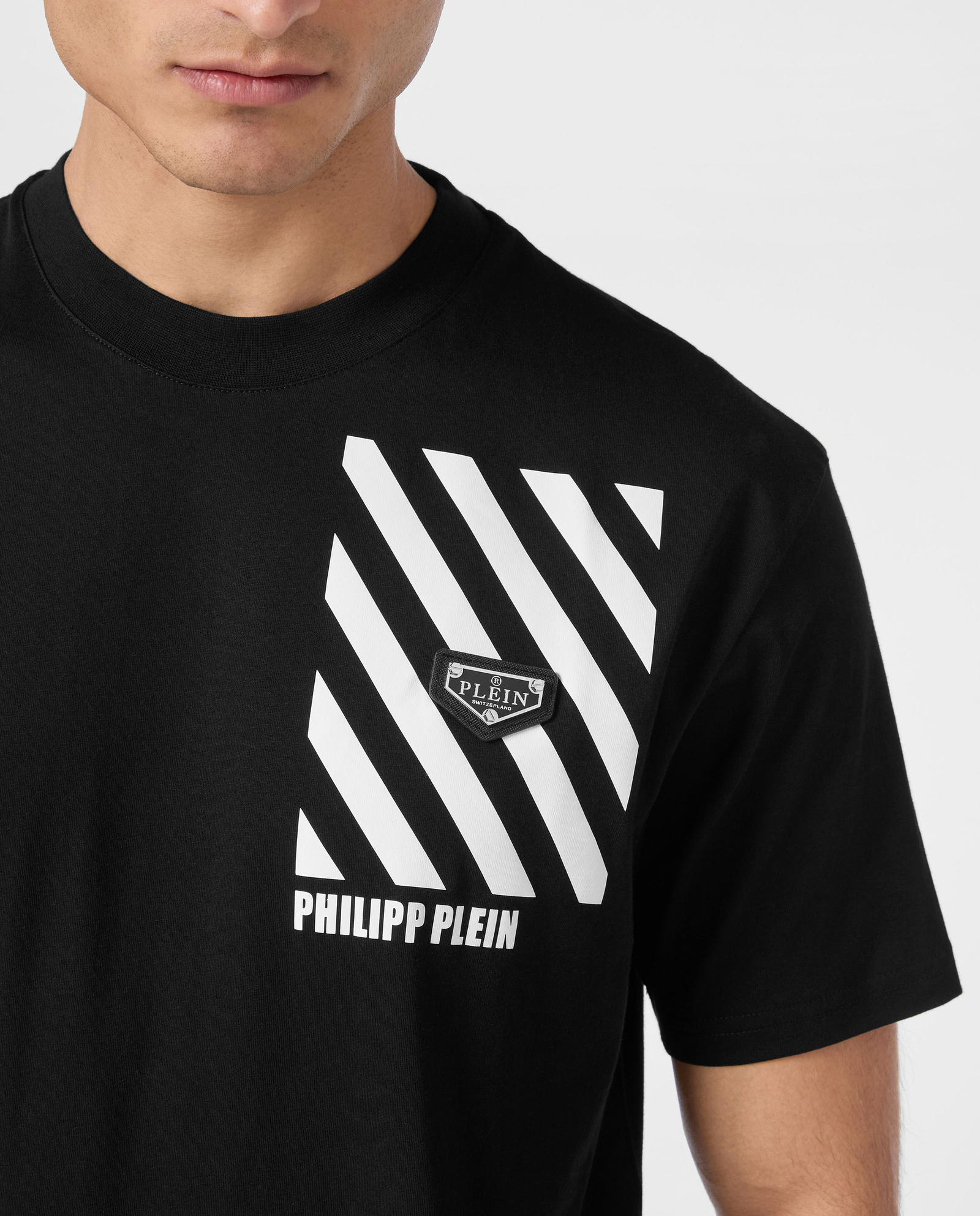 Czarny t-shirt z nadrukiem - Image #4