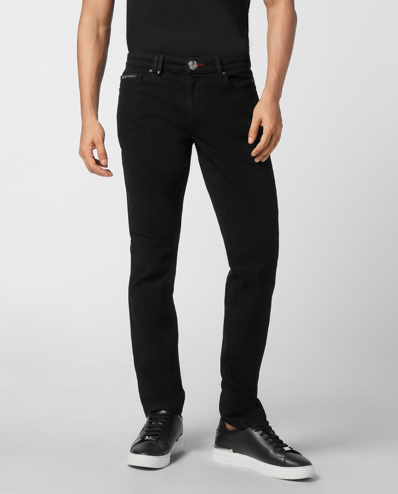 Czarne jeansy o prostym kroju - Image #0