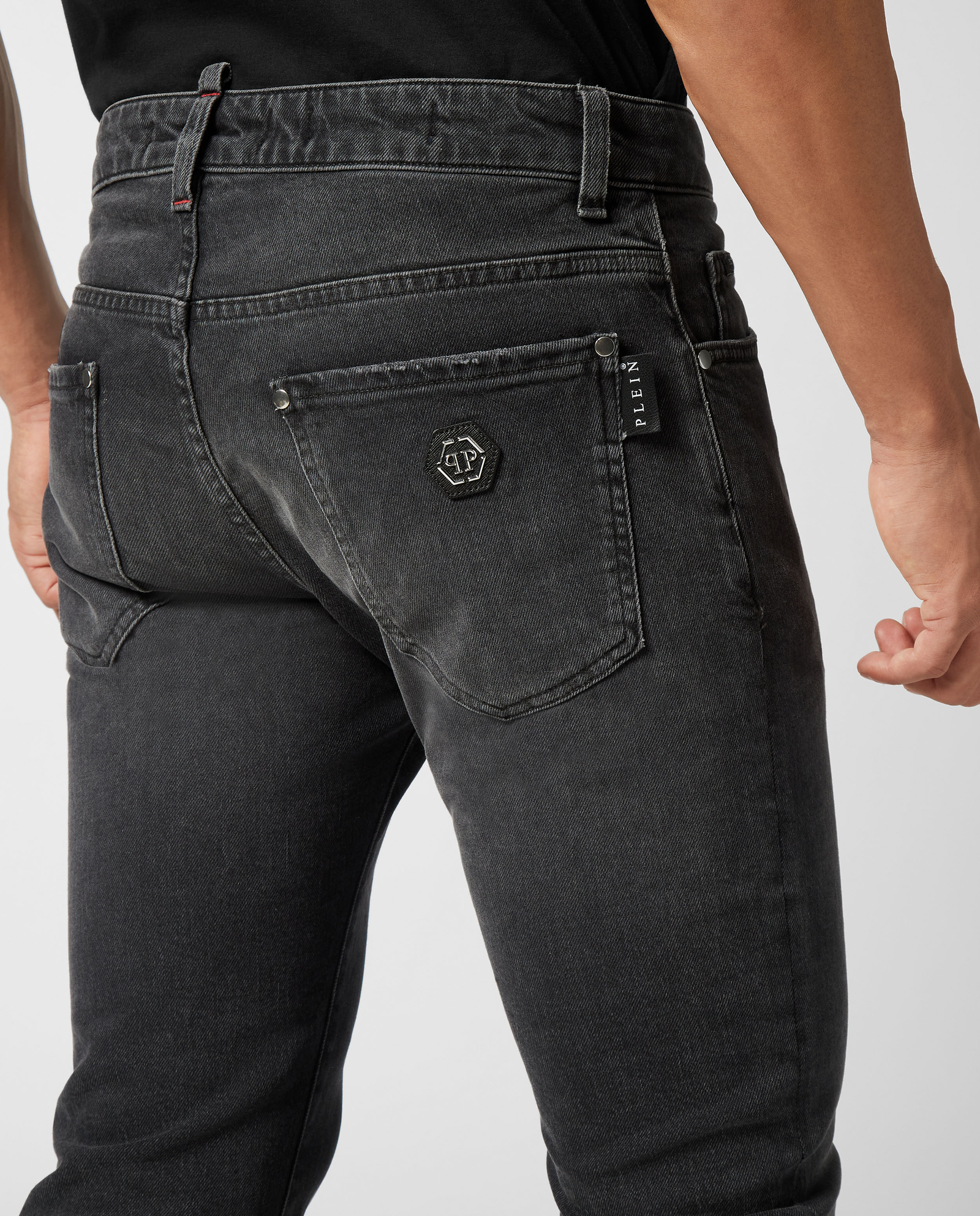 Czarne jeansy z monogramem Super Straight - Image #4