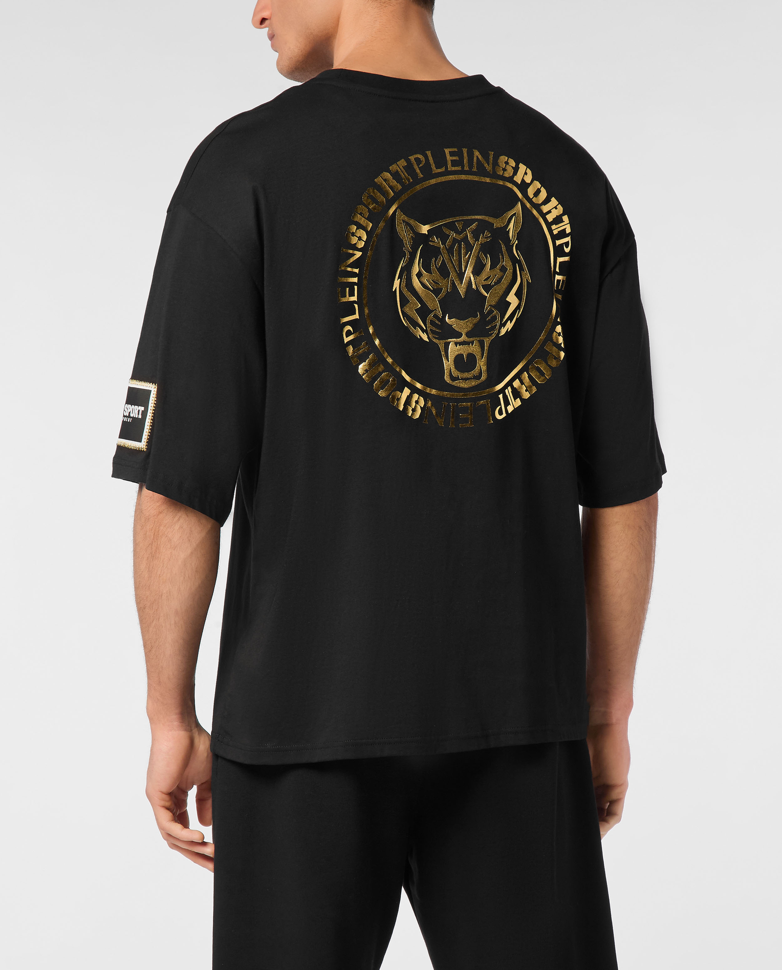Czarny bawełniany T-shirt z nadrukiem - Image #2