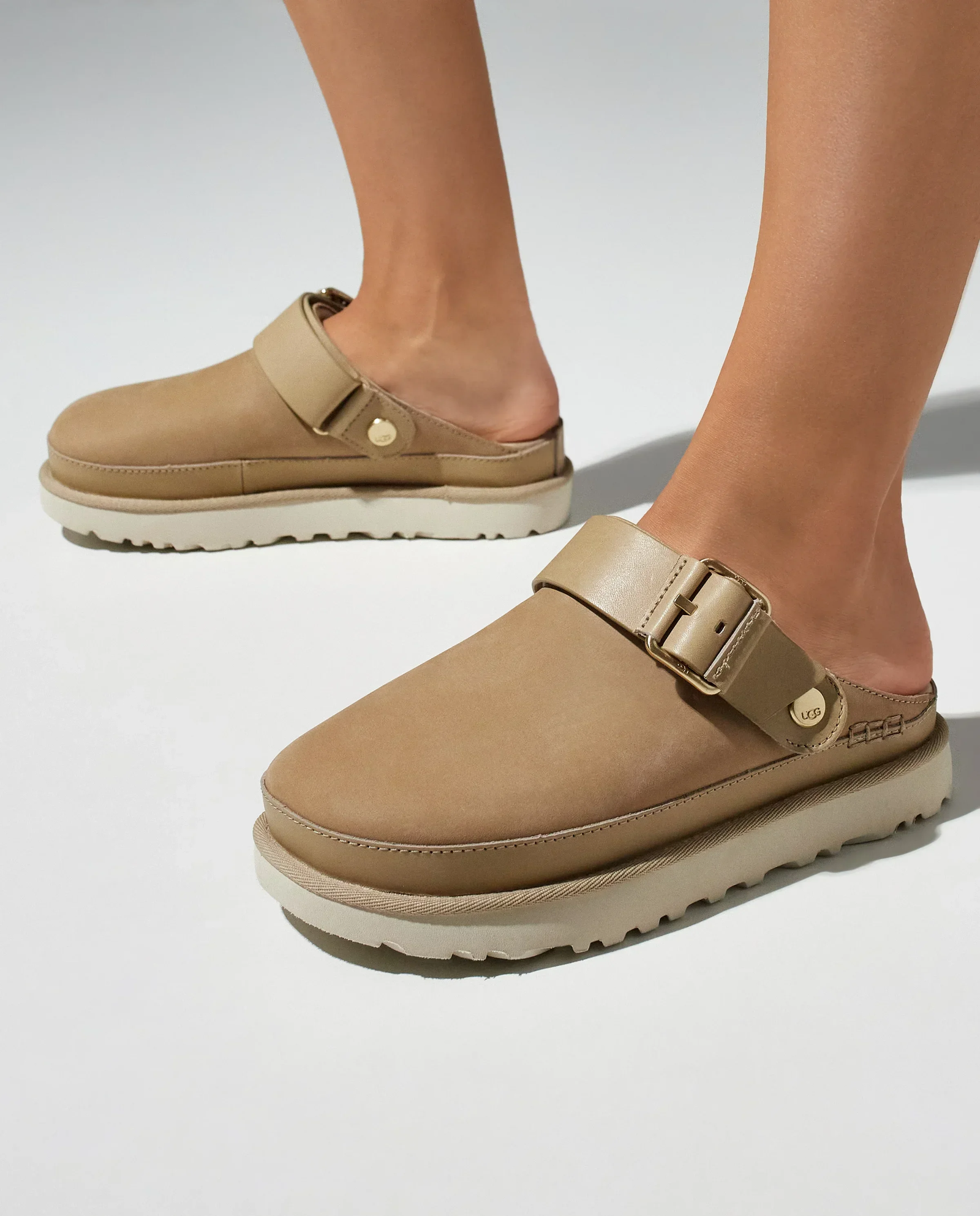 Beżowe mule Goldenstar Villa Clog - Image #0