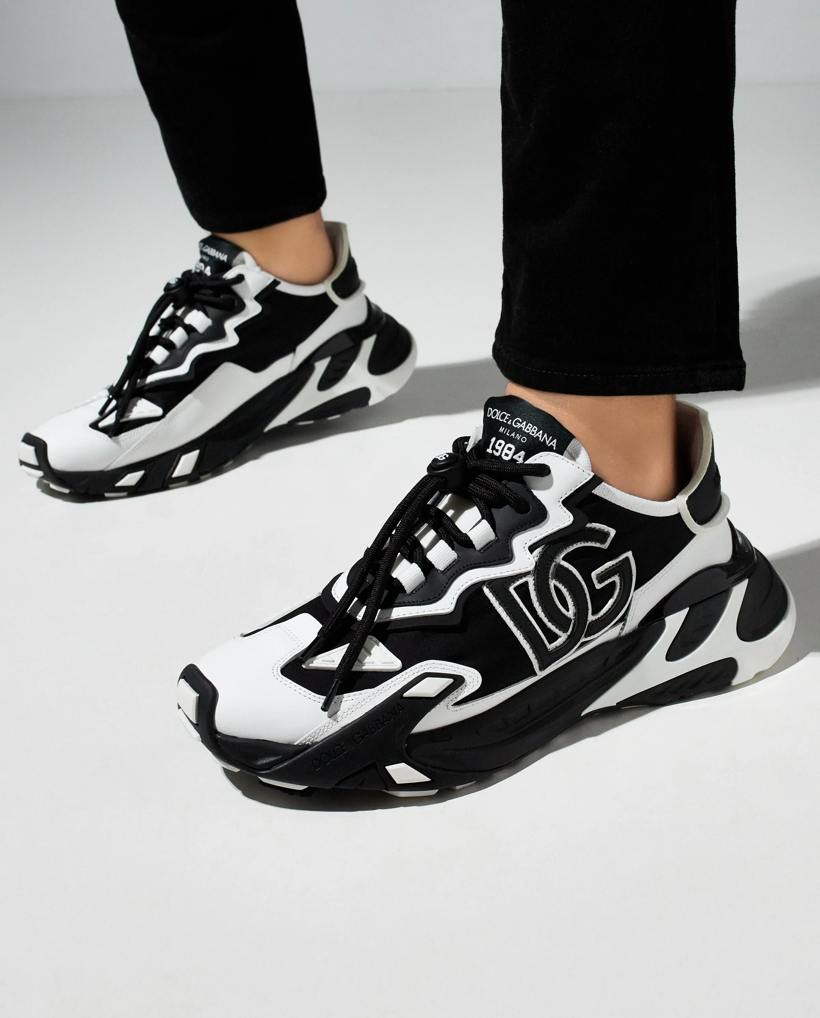 Czarno-białe sneakersy Day Faster - Image #0