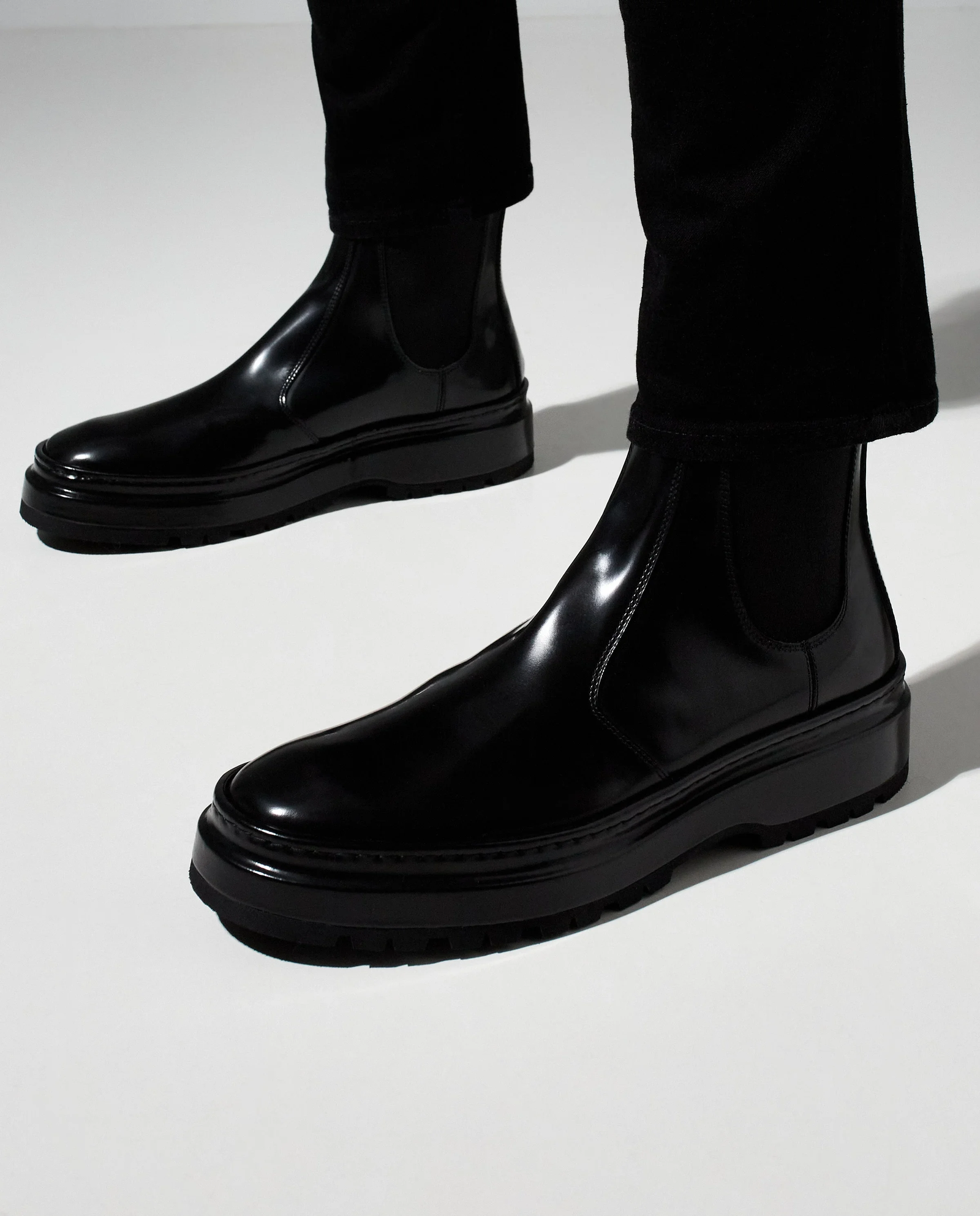 Czarne botki Chelsea Pavane - Image #0