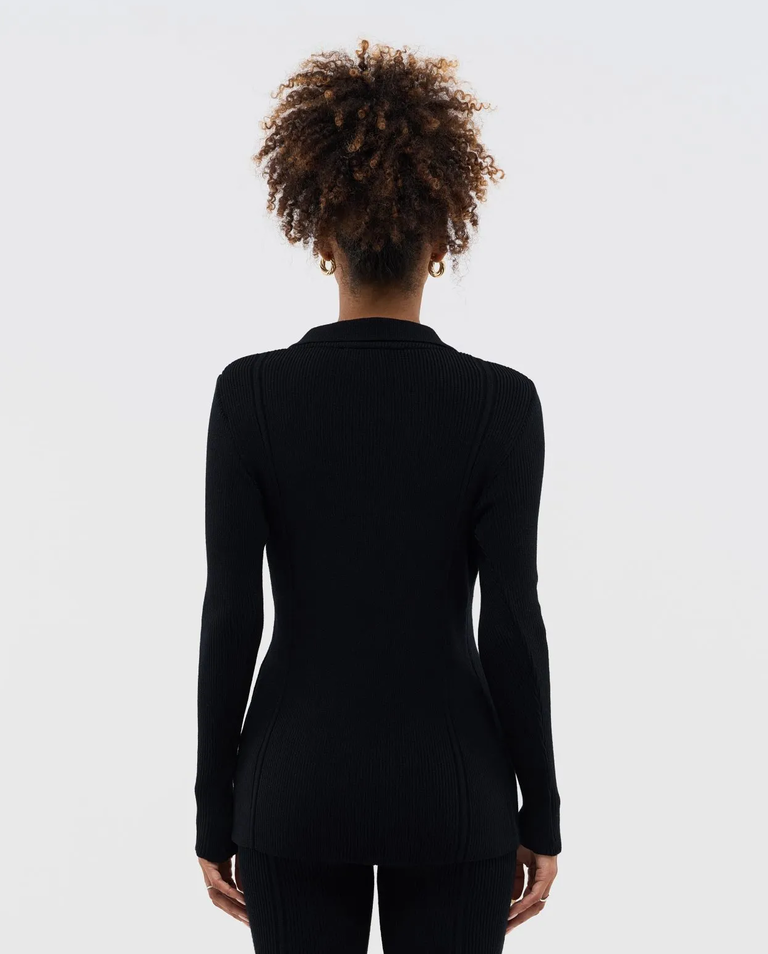 Czarny dzianinowy kardigan