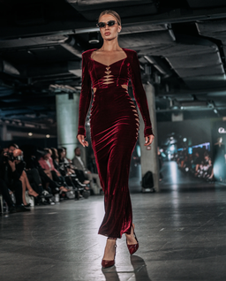 Burgundowa sukienka Glam Witch - Image #4