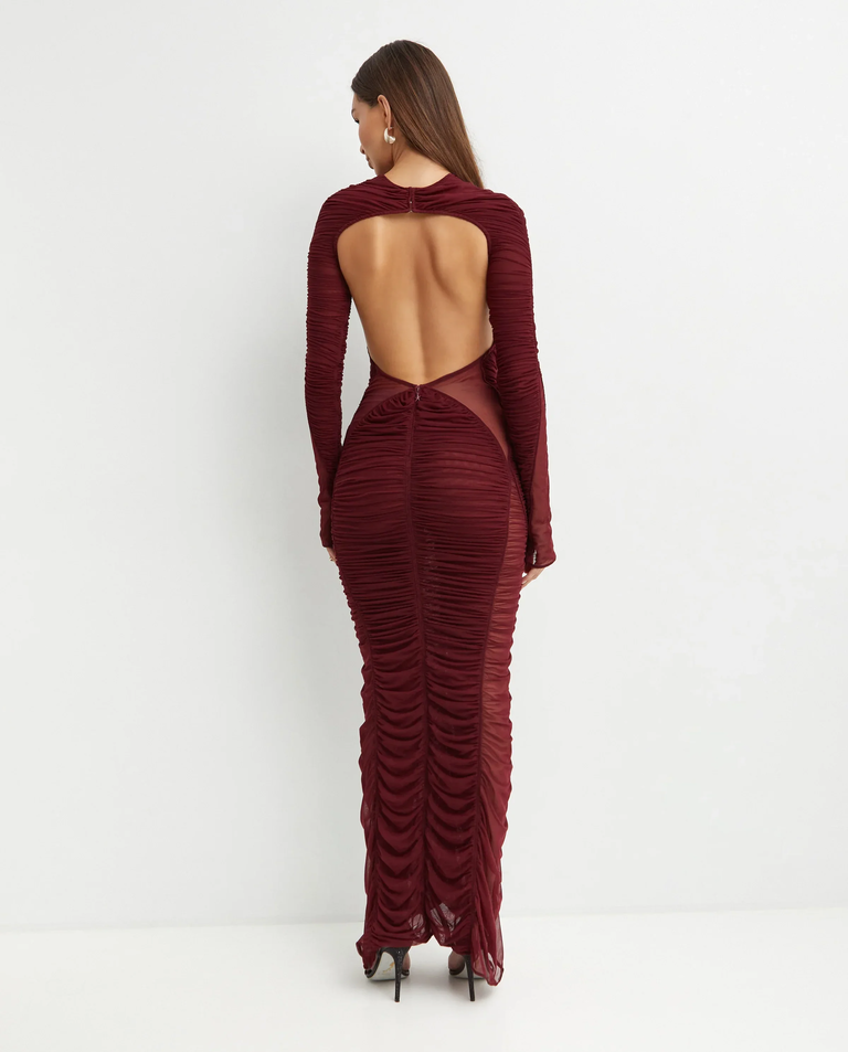 Bordowa sukienka z wycięciem na plecach - Image #2