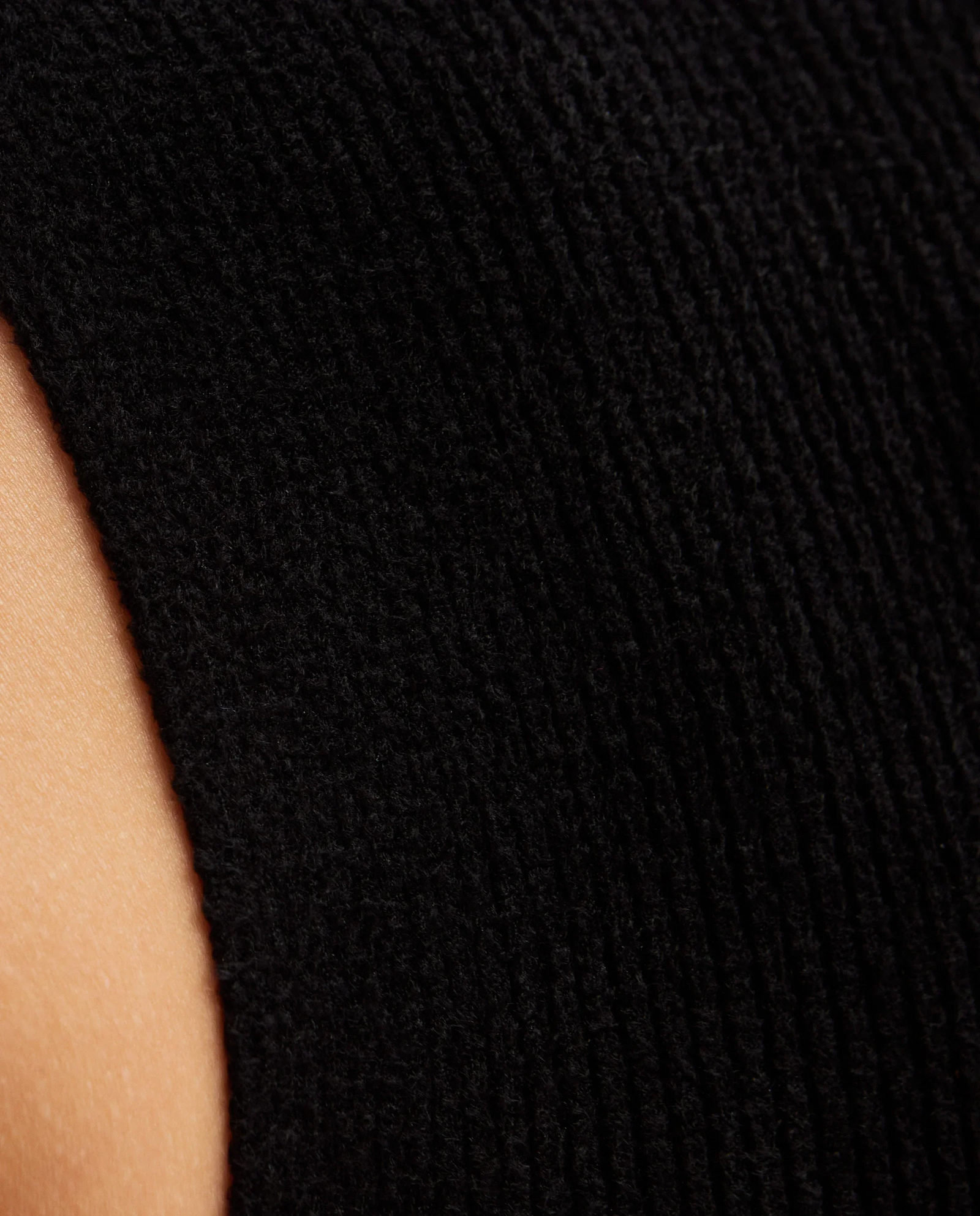 Czarna sukienka maxi z golfem - Image #5