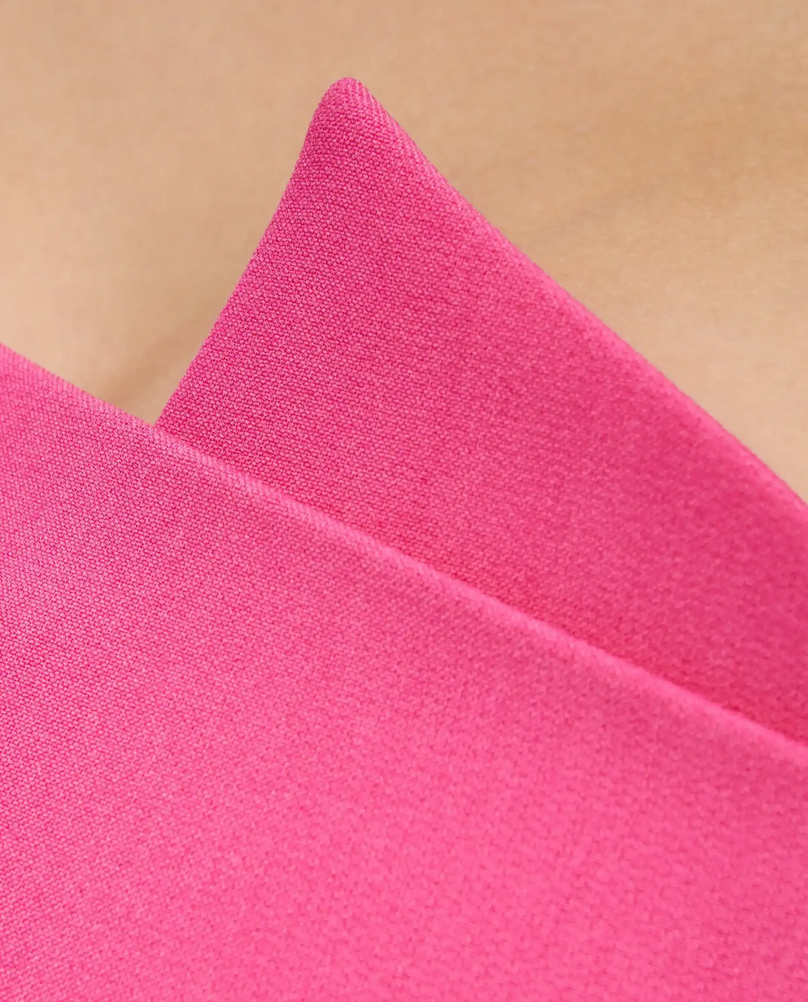 Różowa sukienka z asymetrycznym dekoltem - Image #4