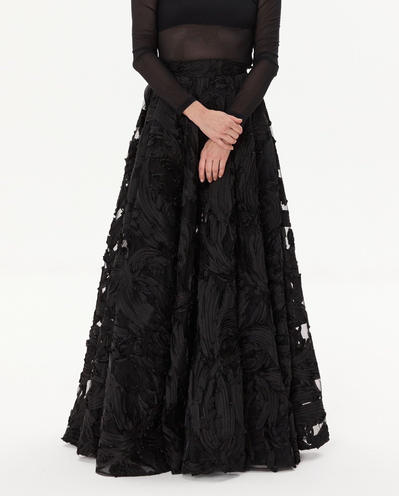 Czarna rozkloszowana spódnica - Image #5