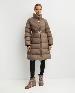 Brązowy puchowy płaszcz - Image #0