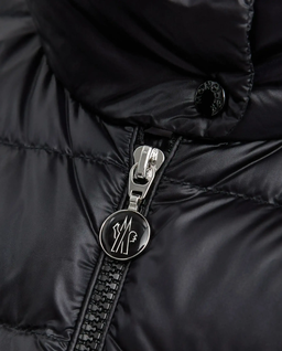 Czarna bluza z puchowym wypełnieniem - Image #6