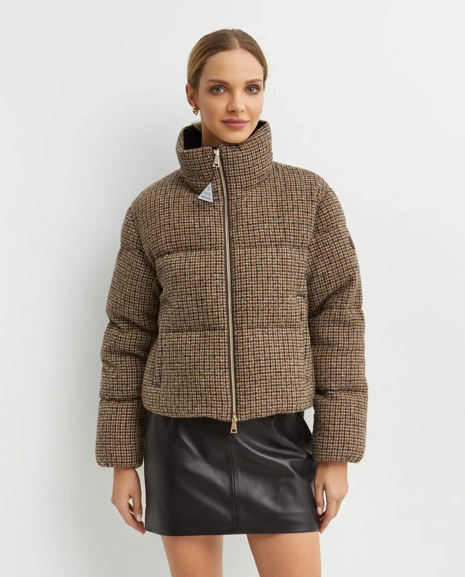 Brązowa kurtka puchowa - Image #0