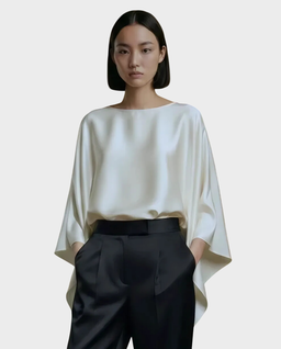 Jedwabna bluzka o kroju kimono - Image #0