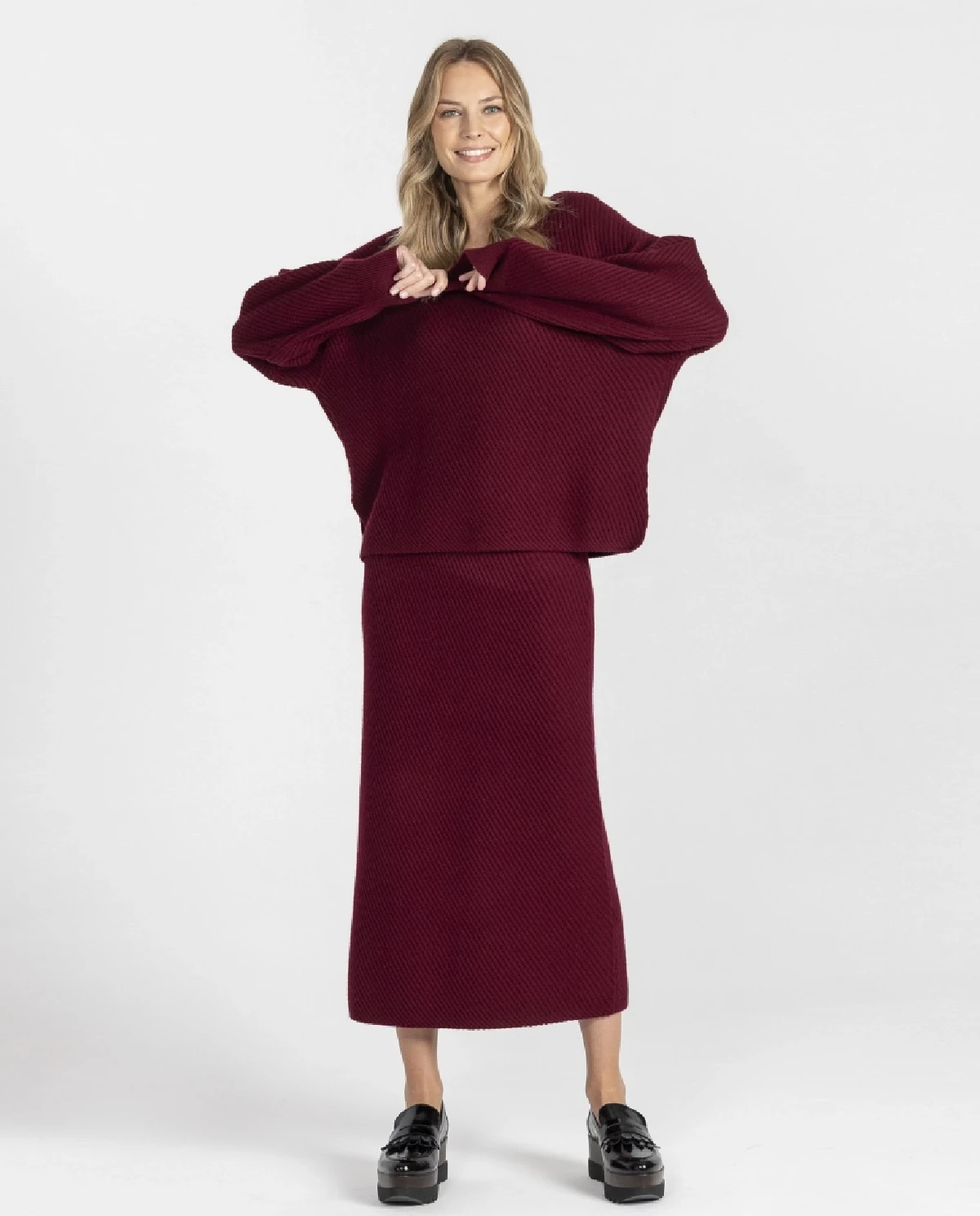 Burgundowy sweter - Image #1