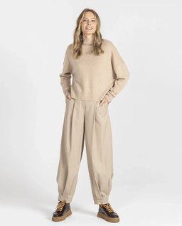 Beżowy luźny sweter - Image #1