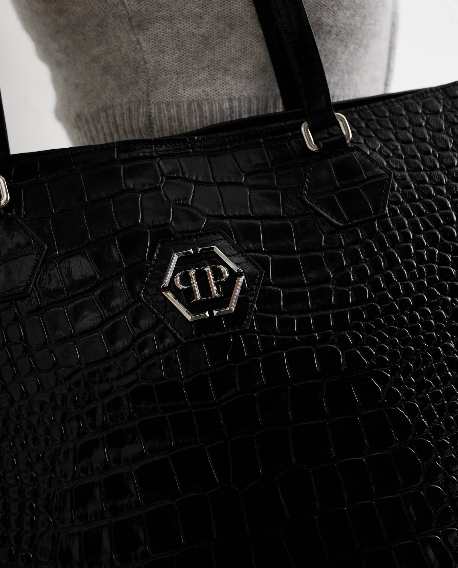 Czarna torebka z tłoczoną skórą Crystal Skull - Image #3