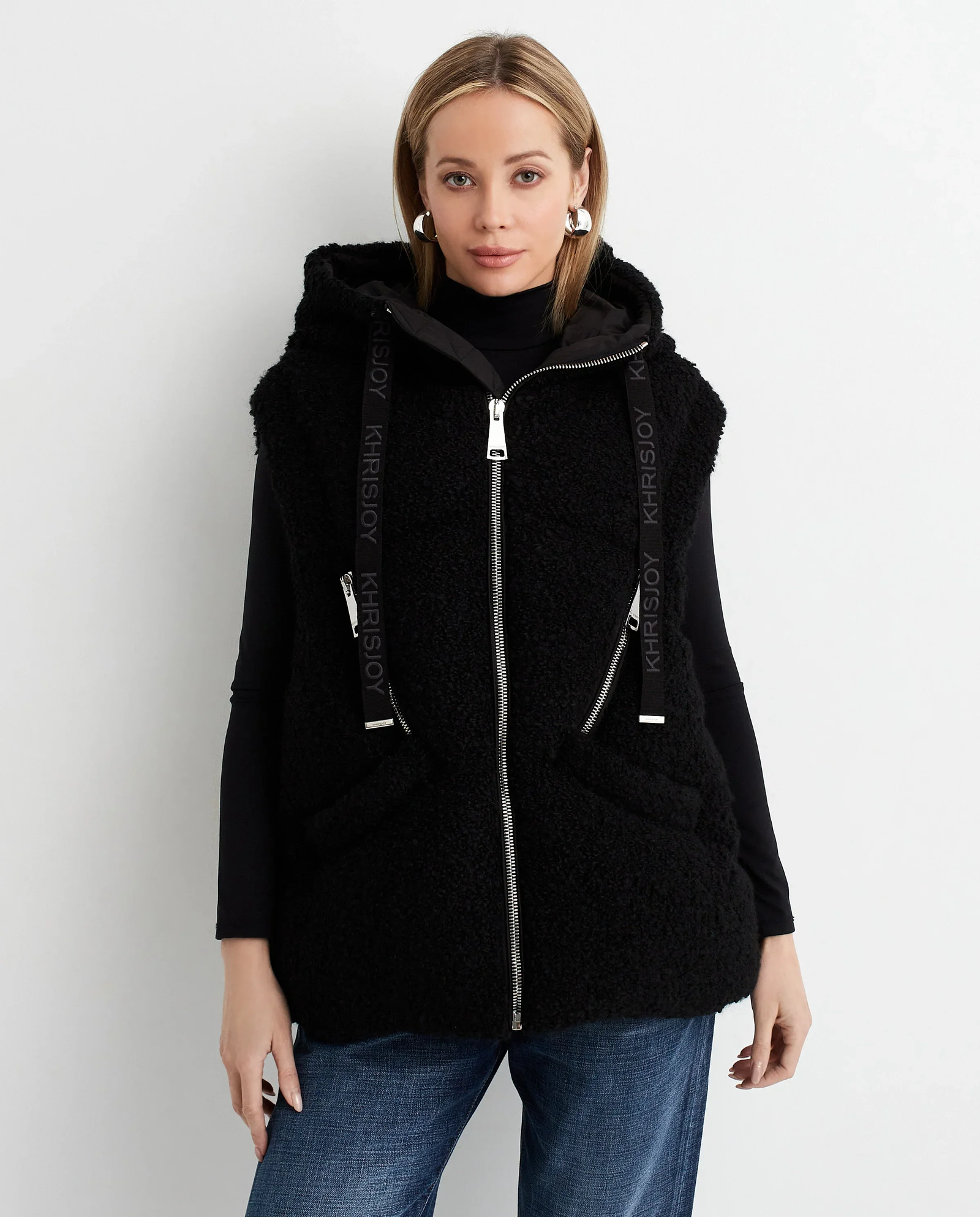 Czarna kamizelka puchowa - Image #0