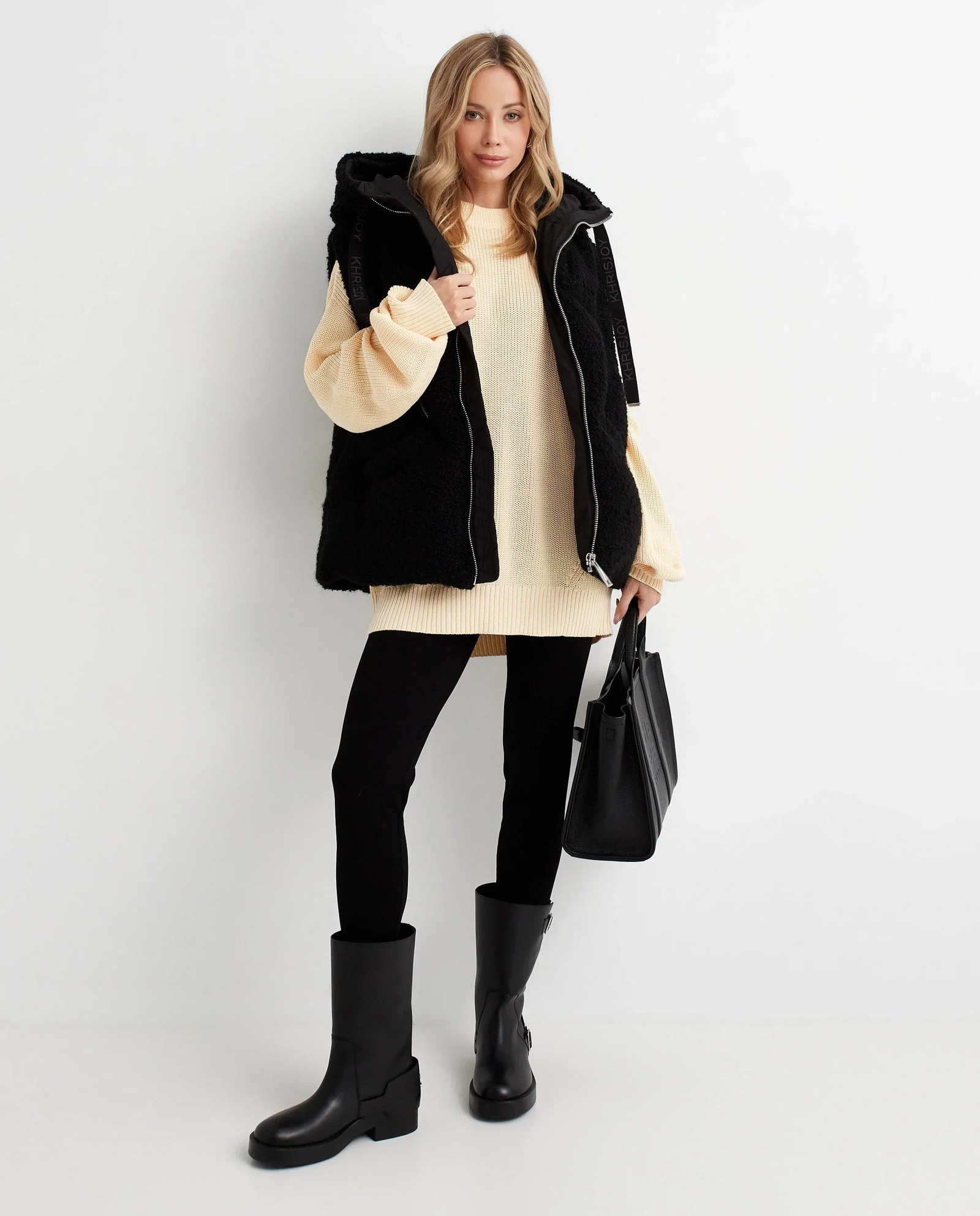 Czarna kamizelka puchowa - Image #6