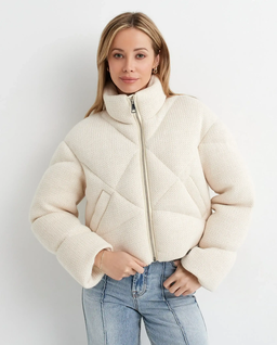 Kremowa kurtka puchowa - Image #0