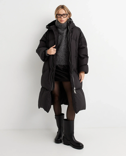 Czarny puchowy płaszcz - Image #5