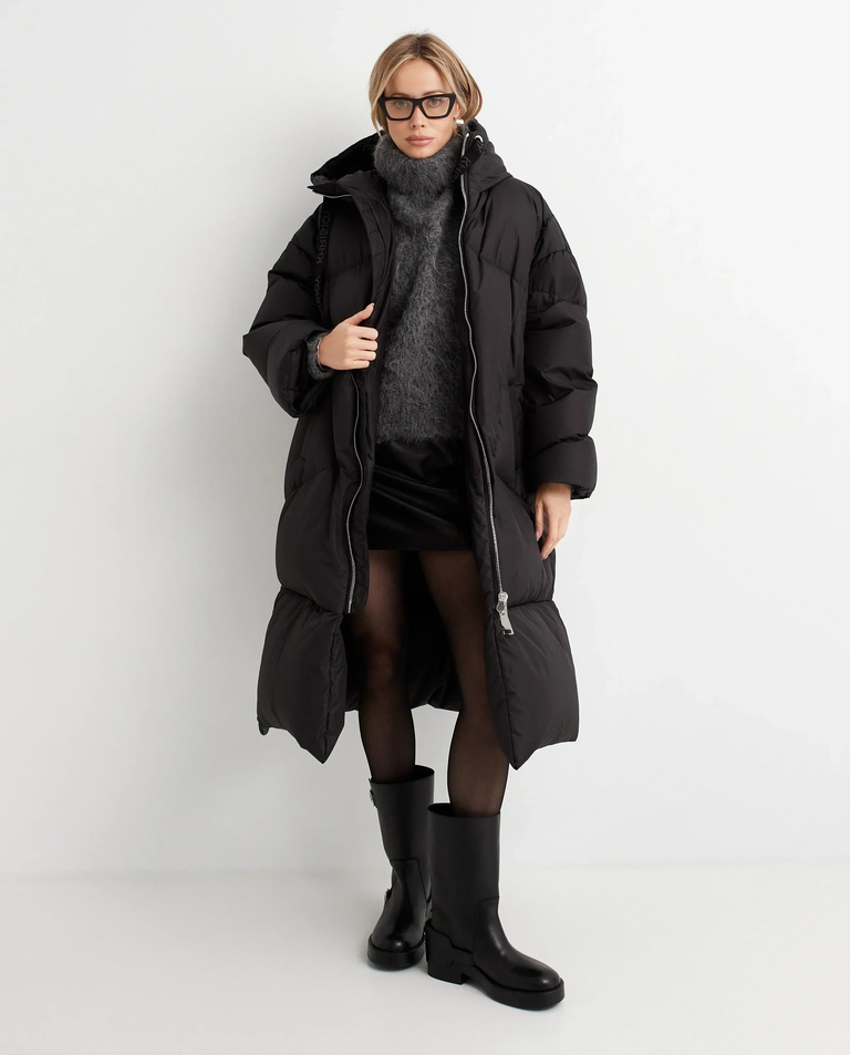 Czarny puchowy płaszcz - Image #5